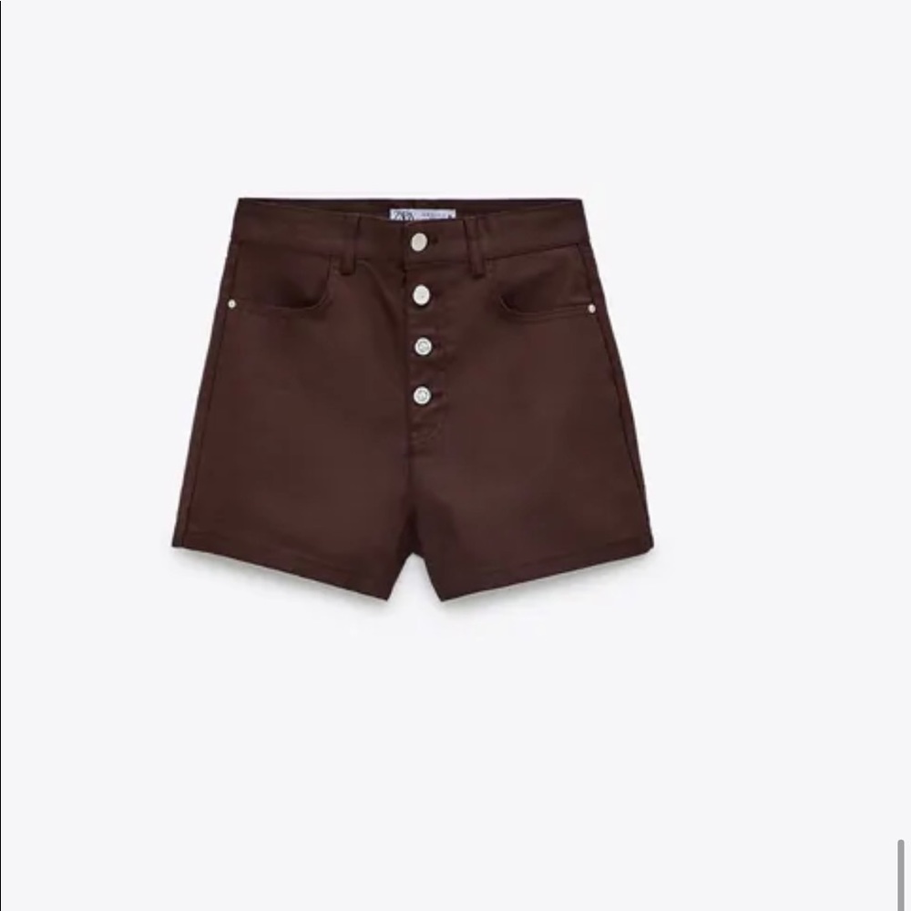 MOM FIT SHORTS ZARA BRAND NEW SIZE 4 (27) tags attached